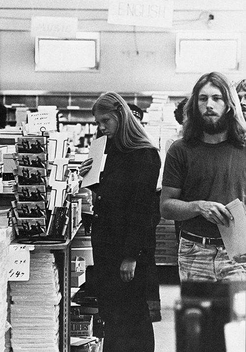 [people in the Campus Bookstore in 1973]