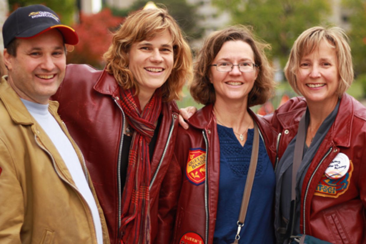 group of alumni at homecoming 