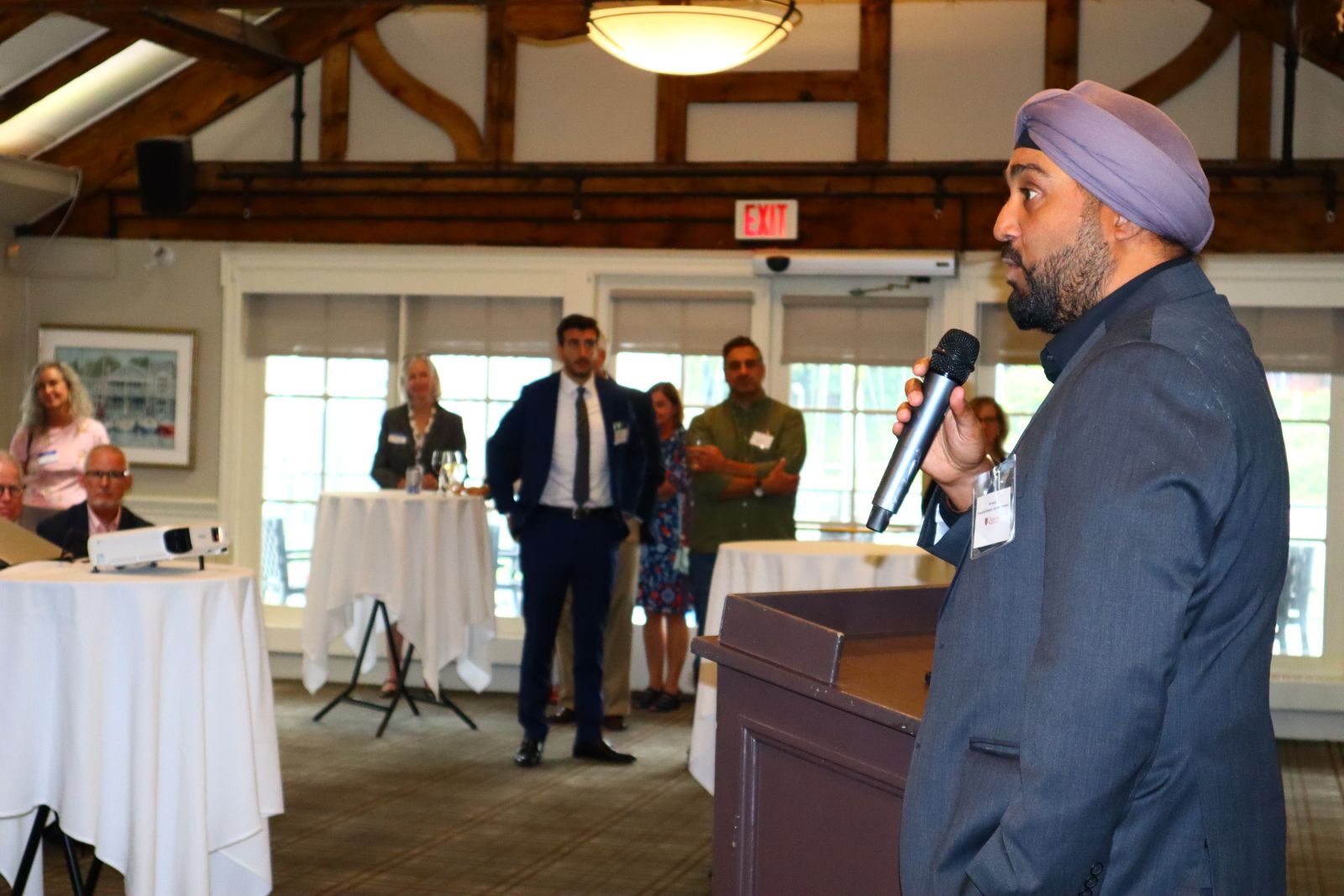 KP Anand speaking to alumni at Elevate Oakville