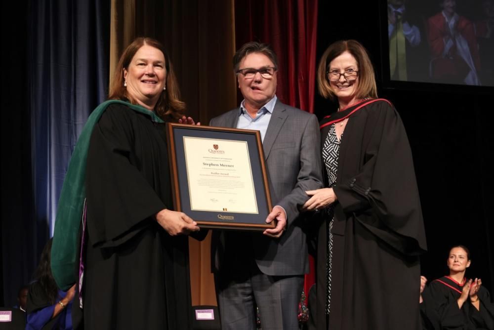 Left to right: Health Sciences Dean Jane Philpott, Baillie Award recipient Stephen Merner, and Dean Ann Tierney.