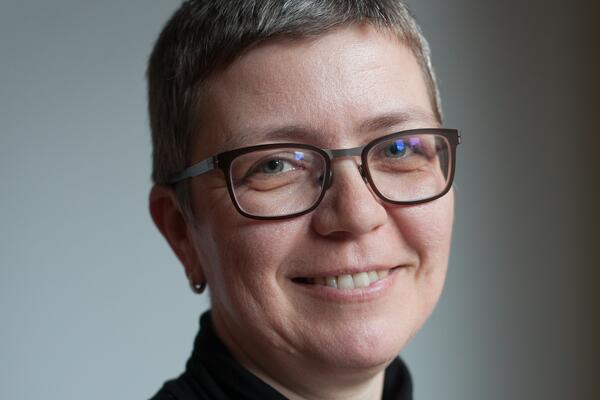 photograph of Magda Teter