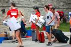picture of students moving into residence at Queen's