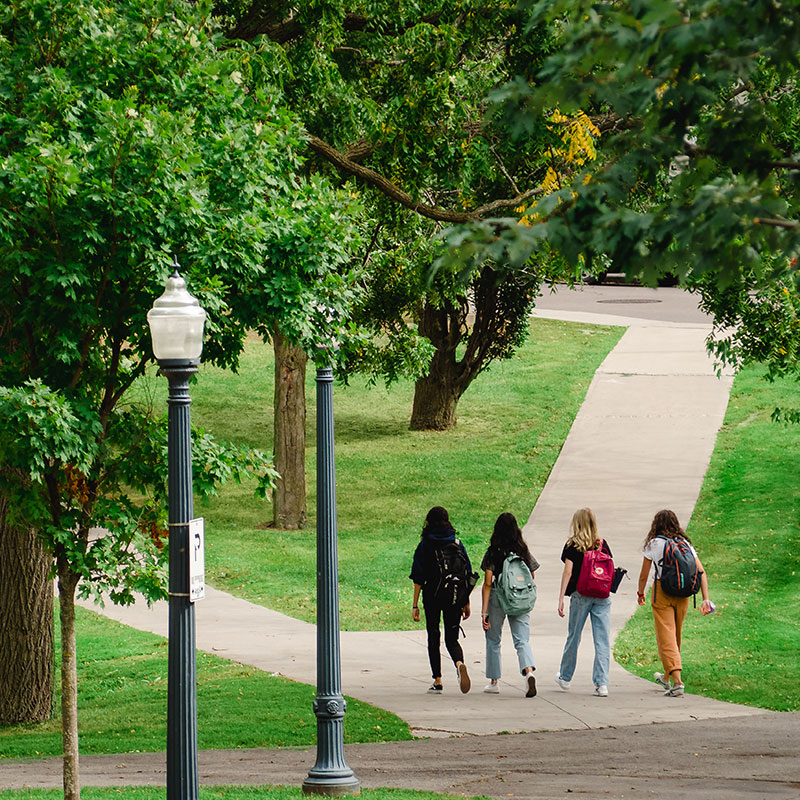 queen's campus visits